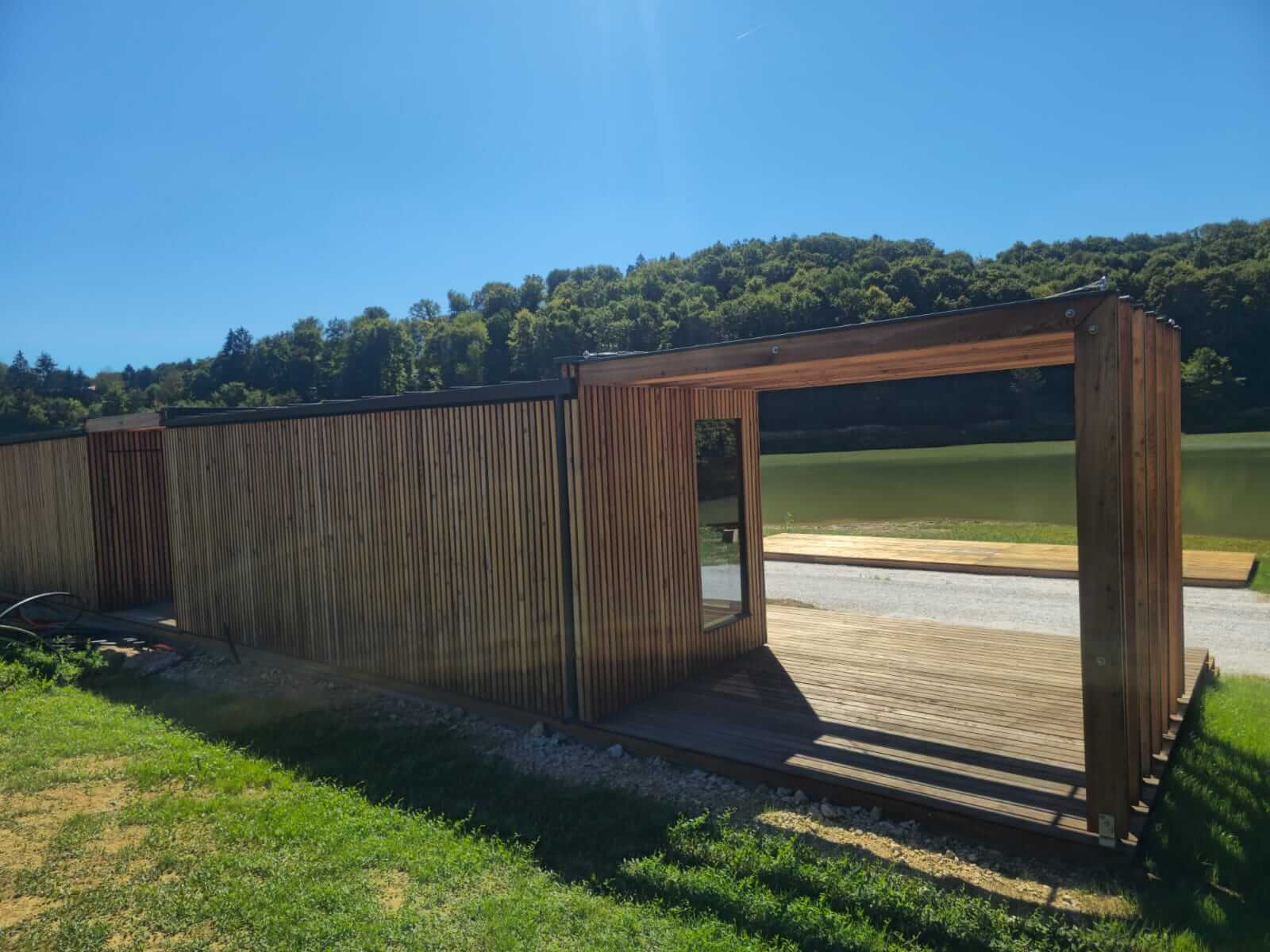 LINASSI VISTA – sodobna lesena hiška s panoramsko zasteklitvijo - slika 6
